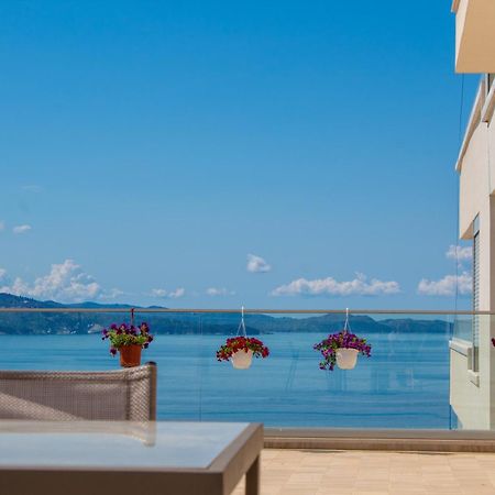 Luxury Sea View Apartaments Sarandë 外观 照片