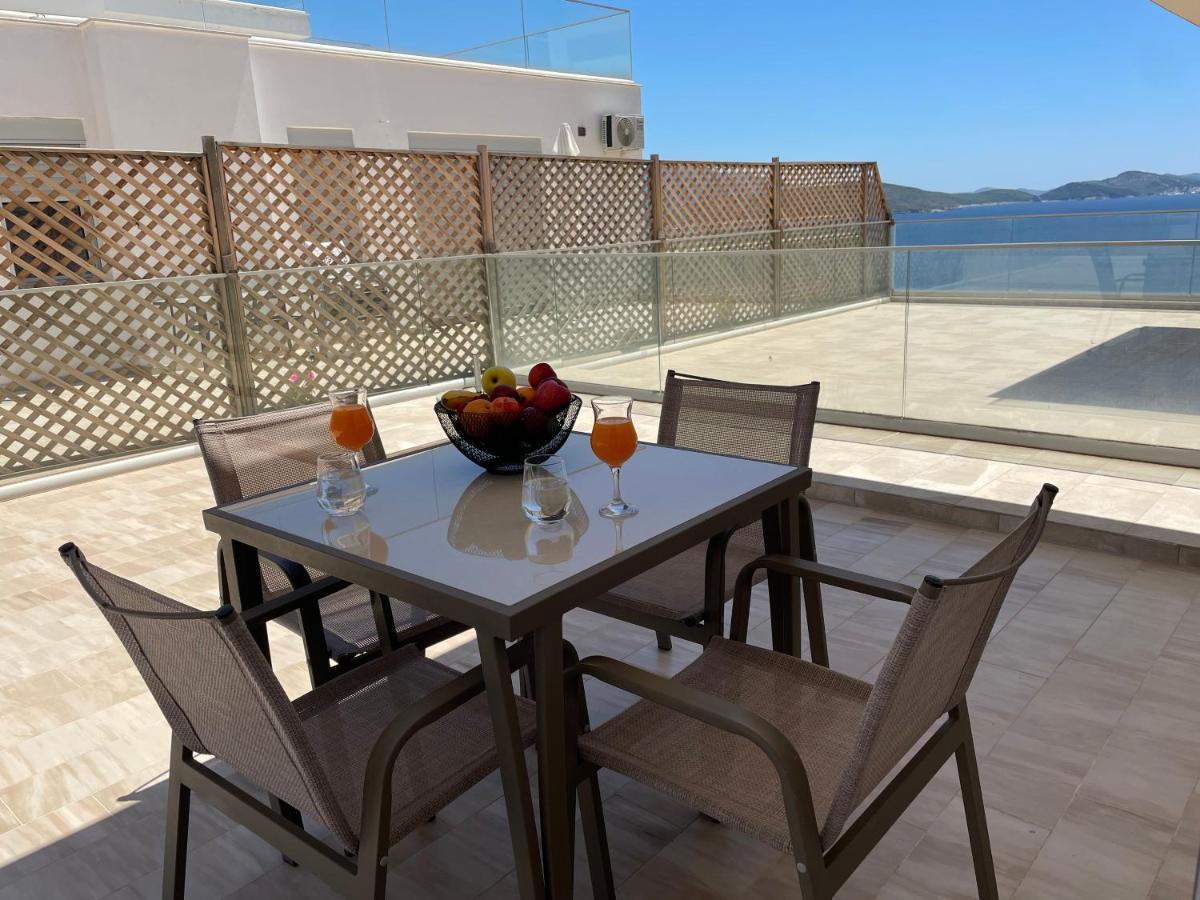 Luxury Sea View Apartaments Sarandë 外观 照片