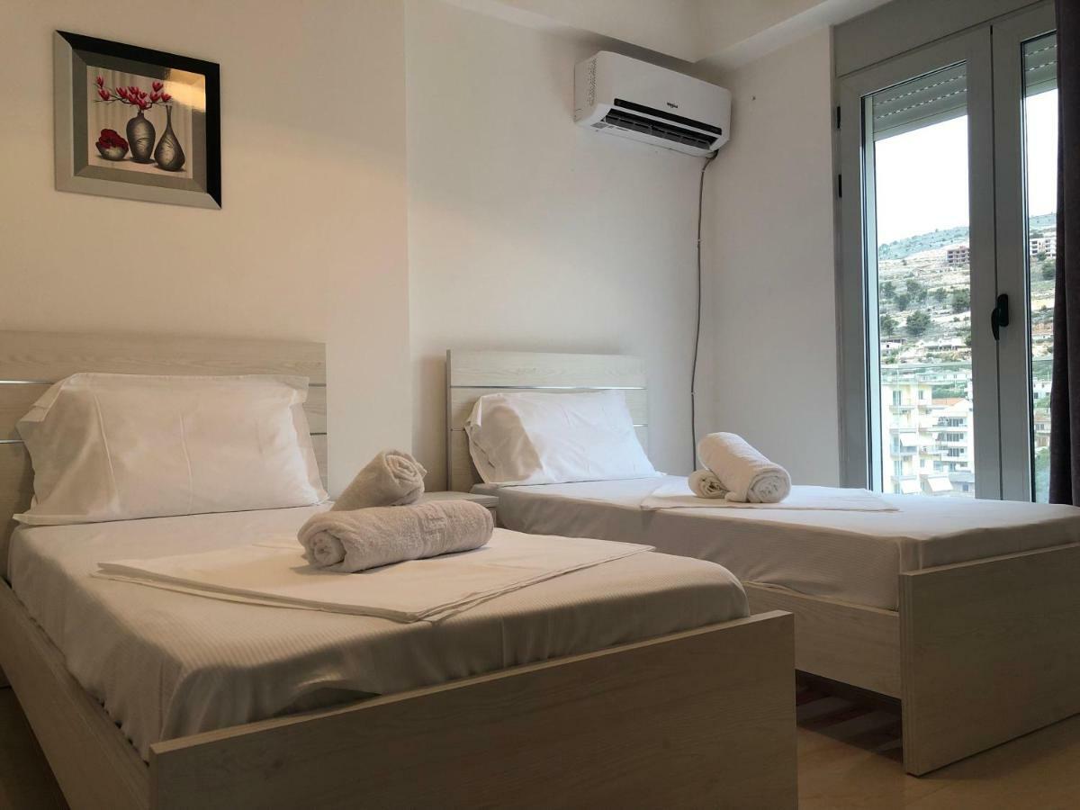 Luxury Sea View Apartaments Sarandë 外观 照片